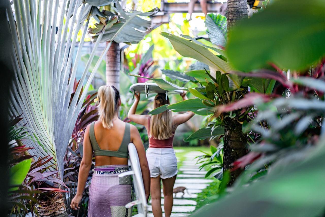 Seaside Tribe - Boutique Surf Stay & Retreat Tanah Lot Exterior foto